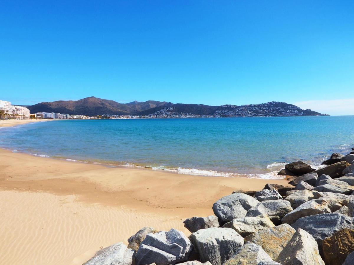 Apartment Platja De Roses-7 By Interhome Экстерьер фото